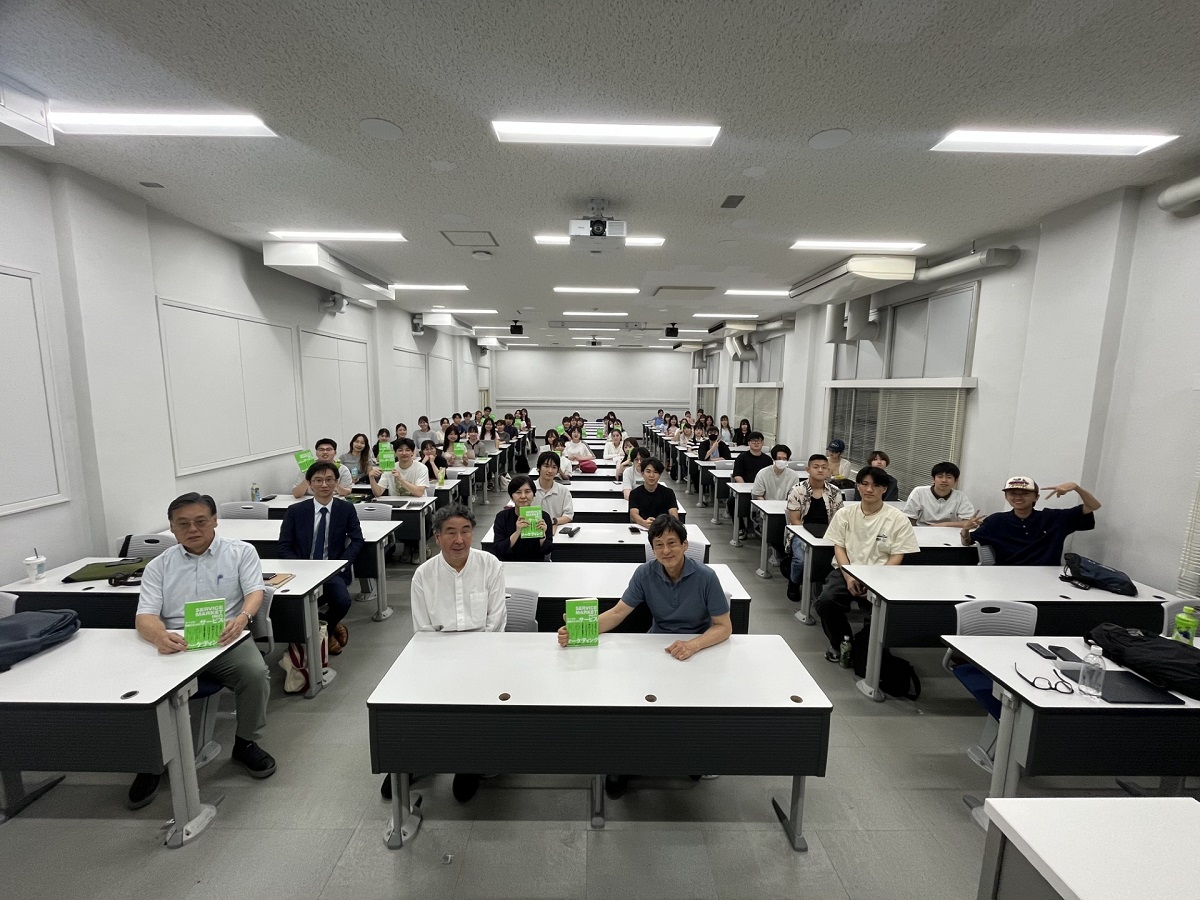 サービス経営学部の留学生が五大学合同ゼミに参加しました