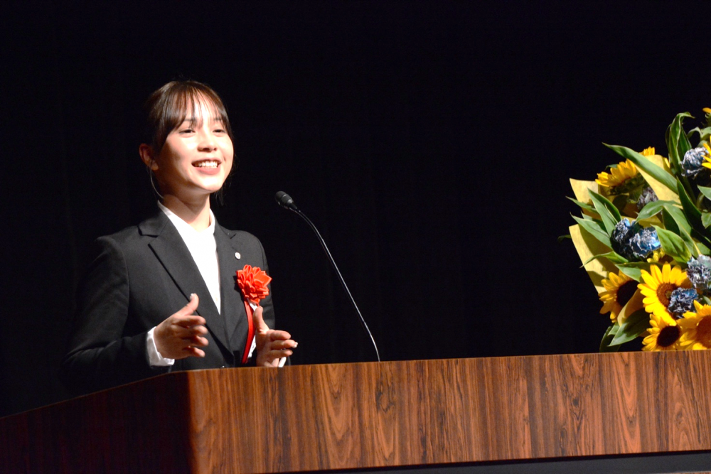 ロー・テイ・クイン・チャンさんが外国人による日本語スピーチコンテストで最優秀賞を受賞