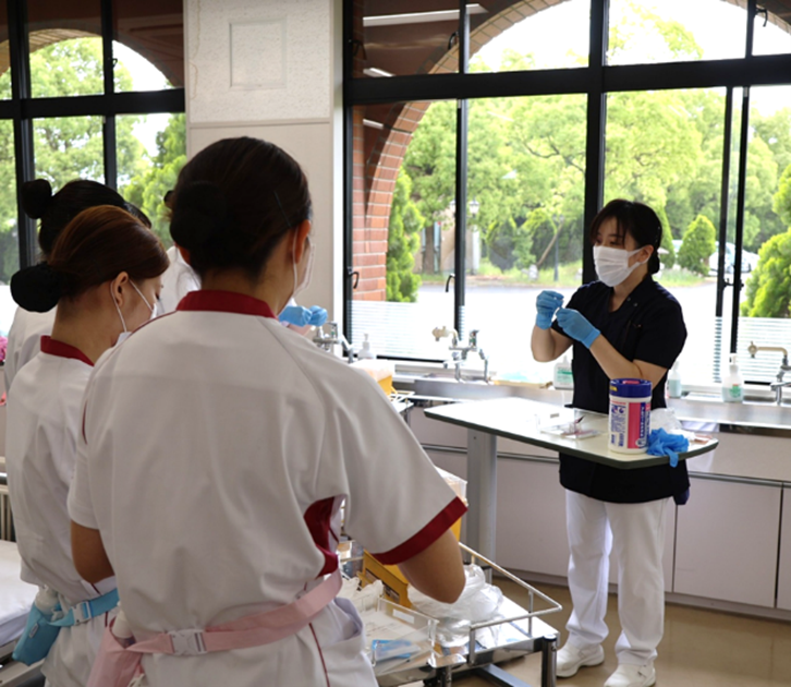 看護学部2年生　患者さんに寄り添う注射の技術を学びました！